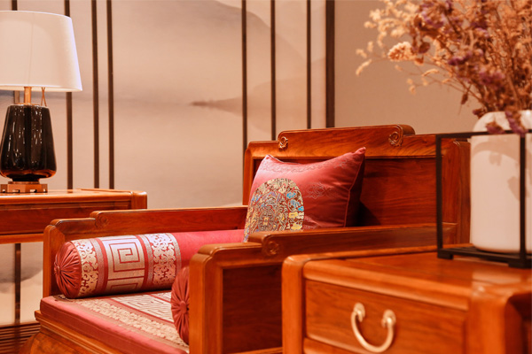 雅宋紅木緬甸花梨家具，設(shè)計極簡，頗具宋時雅風(fēng)